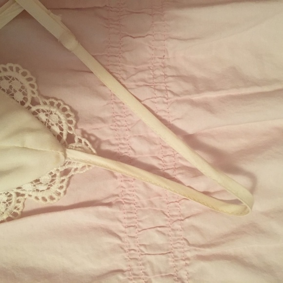 TOBI Divinity Ivory Eyelet Crochet Crop Top, M - Picture 7 of 7